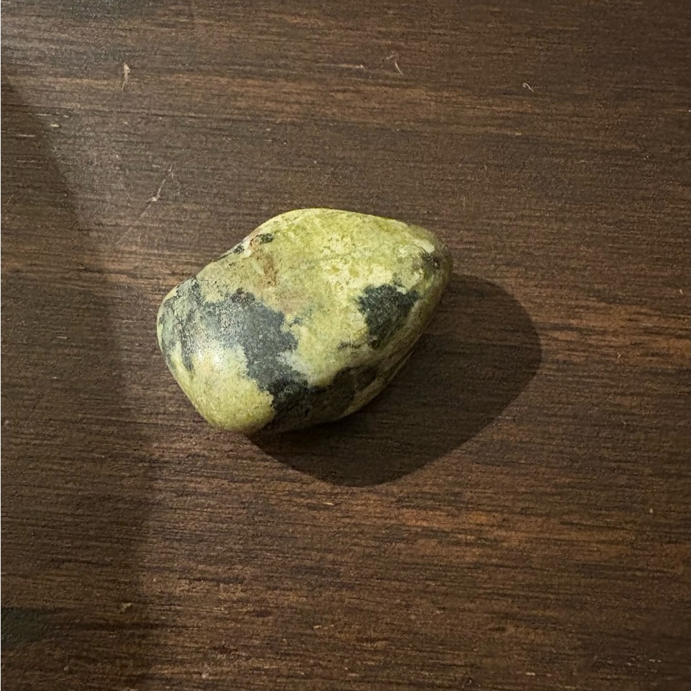 Authentic Serpentine Smooth Stone